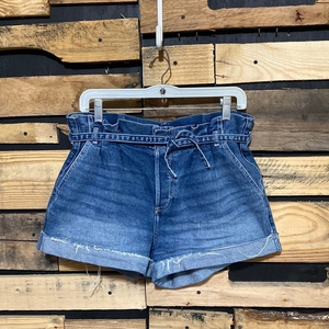 Hollister Ultra High‎ Rise Denim Belted Mom Shorts Size 11